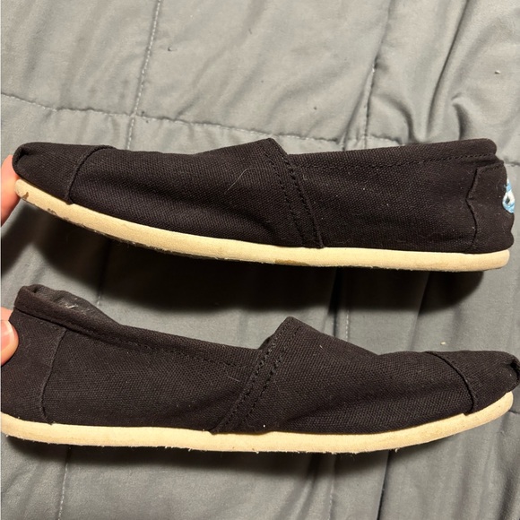 TOMS Women’s Classic Black Shoes Size 7 - Picture 7 of 10